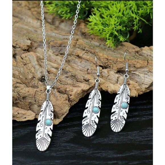 Feather Earring Necklace Set - Picture 5 of 8